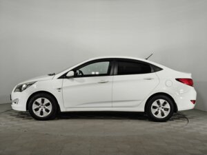 Hyundai Solaris 2015 1.6 MT (123 л.с.) Comfort c пробегом - фото 2