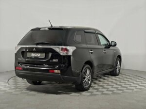 Mitsubishi Outlander 2014 2.0 CVT (146 л.с.) Invite c пробегом - фото 5