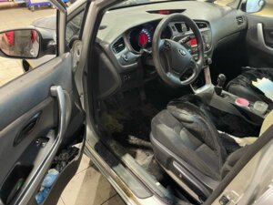 Kia Ceed 2012 1.4 MT (100 л.с.) Classic (без опций обогрева) c пробегом - фото 7