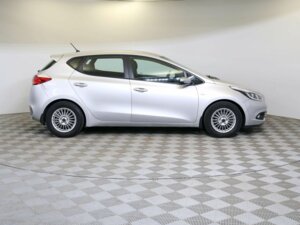 Kia Ceed 2012 1.4 MT (100 л.с.) Classic (без опций обогрева) c пробегом - фото 4