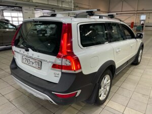 Volvo XC70 2015 2.4d AT (181 л.с.) 4WD Summum c пробегом - фото 4