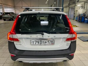 Volvo XC70 2015 2.4d AT (181 л.с.) 4WD Summum c пробегом - фото 5