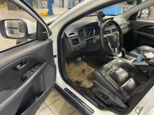 Volvo XC70 2015 2.4d AT (181 л.с.) 4WD Summum c пробегом - фото 7