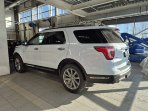 Ford Explorer 2018 3.5 AT (249 л.с.) 4WD Limited c пробегом - фото 2