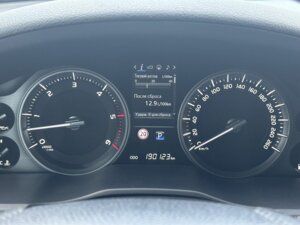 Toyota Land Cruiser 2016 4.5d AT (249 л.с.) 4WD Люкс Safety (5 мест) c пробегом - фото 8