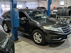 Honda Crosstour 2014 2.4 AT (194 л.с.) Executive c пробегом - фото 2