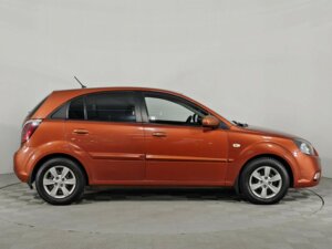 Kia Rio 2011 1.4 AT (95 л.с.) Comfort c пробегом - фото 4