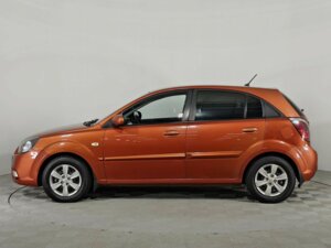 Kia Rio 2011 1.4 AT (95 л.с.) Comfort c пробегом - фото 8