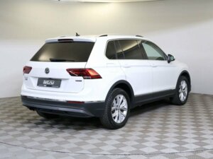 Volkswagen Tiguan 2019 2.0 AMT (180 л.с.) 4WD Highline c пробегом - фото 5