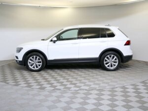 Volkswagen Tiguan 2019 2.0 AMT (180 л.с.) 4WD Highline c пробегом - фото 8