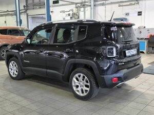 Jeep Renegade 2015 1.4 AT (170 л.с.) 4WD Limited c пробегом - фото 4