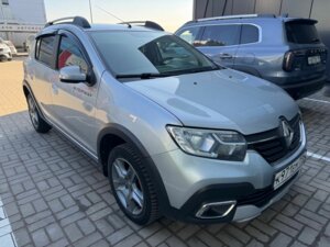 Renault Sandero 2021 Stepway 1.6 MT (113 л.с.) Stepway Life c пробегом - фото 2
