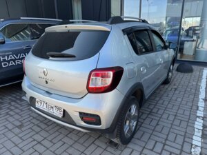 Renault Sandero 2021 Stepway 1.6 MT (113 л.с.) Stepway Life c пробегом - фото 3