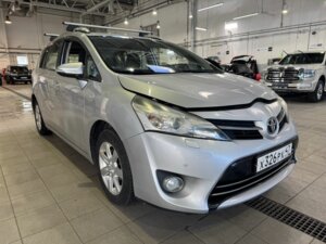 Toyota Verso 2013 1.8 CVT (147 л.с.) Элеганс c пробегом - фото 2