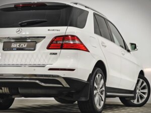 Mercedes-Benz M-Класс 2014 350 CDI 3.0d AT (249 л.с.) 4WD ML 350 BlueTEC 4MATIC Особая серия c пробегом - фото 3