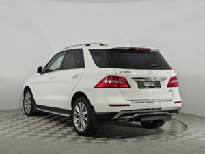 Mercedes-Benz M-Класс 2014 350 CDI 3.0d AT (249 л.с.) 4WD ML 350 BlueTEC 4MATIC Особая серия c пробегом - фото 8