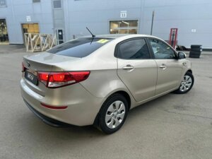 Kia Rio 2015 1.6 AT (123 л.с.) Luxe c пробегом - фото 2