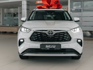 Новый Toyota 2025 2.0 AT (248 л.с.) 4WD Premium  - фото 2