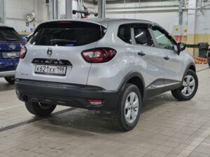 Renault Kaptur 2018 1.6 CVT (114 л.с.) Life c пробегом - фото 3