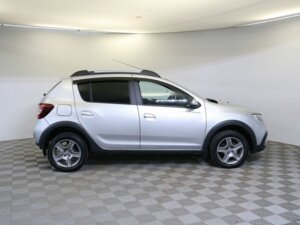 Renault Sandero 2021 Stepway 1.6 MT (113 л.с.) Stepway Life c пробегом - фото 4