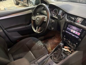 Skoda Octavia 2019 1.4 AMT (150 л.с.) Hockey Edition c пробегом - фото 5