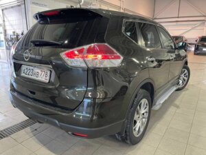 Nissan X-Trail 2016 2.0 CVT (144 л.с.) 4WD LE+ c пробегом - фото 2