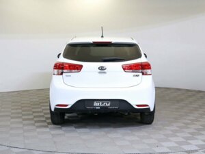 Kia Rio 2016 1.6 MT (123 л.с.) Comfort Аудио c пробегом - фото 6
