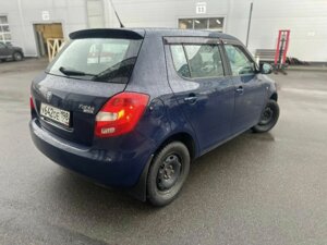 Skoda Fabia 2011 1.4 MT (86 л.с.) Ambition c пробегом - фото 2