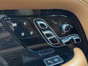 Land Rover Range Rover 2019 Long 4.4d AT (339 л.с.) 4WD Autobiography c пробегом - фото 8