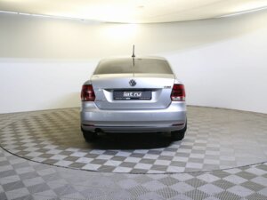 Volkswagen Polo 2017 1.6 AT (110 л.с.) Highline 15-18 c пробегом - фото 6