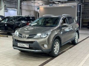 Toyota RAV4 2015 2.0 CVT (146 л.с.) 4WD Комфорт Плюс c пробегом - фото 6