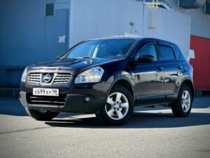 Nissan Qashqai 2009 1.6 MT (114 л.с.) SE c пробегом - фото 1