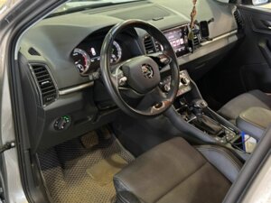 Skoda Karoq 2021 DSG6 1.4 AMT (150 л.с.) 4WD Hockey Edition (2020-2021) c пробегом - фото 3