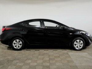 Hyundai Elantra 2015 1.6 MT (132 л.с.) Base c пробегом - фото 4