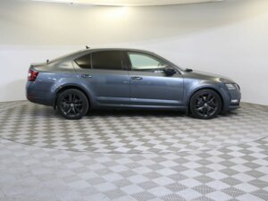 Skoda Octavia 2017 1.8 AMT (180 л.с.) 4WD Style c пробегом - фото 4