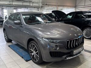 Maserati Levante 2018 Diesel 3.0d AT (275 л.с.) 4WD Granlusso c пробегом - фото 5