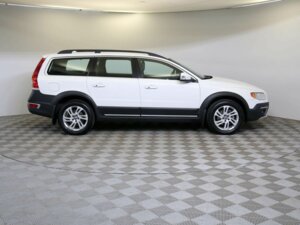 Volvo XC70 2015 2.4d AT (181 л.с.) 4WD Summum c пробегом - фото 4