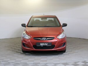 Hyundai Solaris 2014 1.6 AT (123 л.с.) Classic c пробегом - фото 2