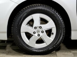 Toyota Prius 2010 1.8hyb AT (99 л.с.) Престиж c пробегом - фото 8