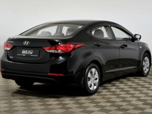 Hyundai Elantra 2015 1.6 MT (132 л.с.) Base c пробегом - фото 5