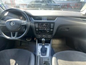 Skoda Octavia 2015 1.8 AMT (180 л.с.) Laurin&Klement c пробегом - фото 6