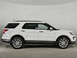 Ford Explorer 2018 3.5 AT (249 л.с.) 4WD Limited c пробегом - фото 4