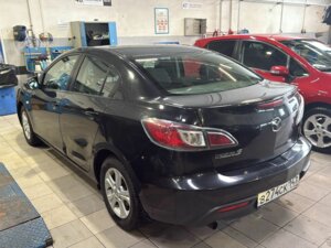 Mazda 3 2009 1.6 MT (105 л.с.) Touring Plus c пробегом - фото 2