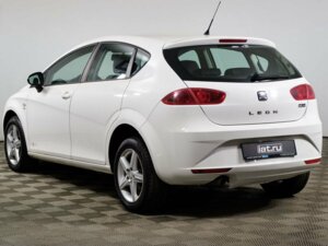 SEAT Leon 2012 1.2 MT (105 л.с.) Reference c пробегом - фото 3