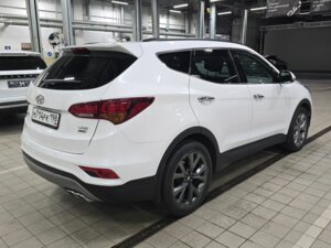 Hyundai Santa Fe 2017 2.2d AT (200 л.с.) 4WD High-Tech c пробегом - фото 3
