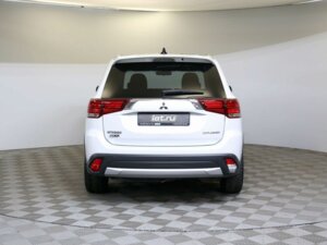 Mitsubishi Outlander 2018 2.0 CVT (146 л.с.) 4WD Intense+ c пробегом - фото 6