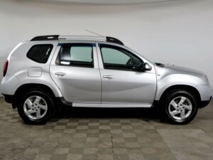 Renault Duster 2017 2.0 MT (143 л.с.) 4WD Privilege c пробегом - фото 4