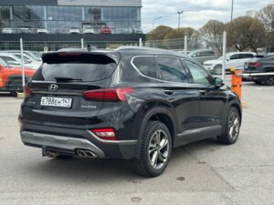 Hyundai Santa Fe 2019 2.2d AT (200 л.с.) 4WD High-Tech 7 мест c пробегом - фото 2