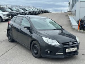 Ford Focus 2013 1.6 AMT (105 л.с.) Trend c пробегом - фото 1