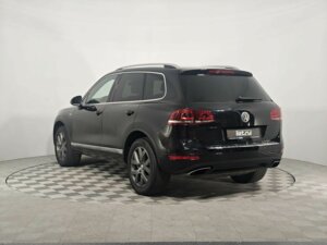 Volkswagen Touareg 2014 3.6 AT (249 л.с.) 4WD V6 (low) c пробегом - фото 3